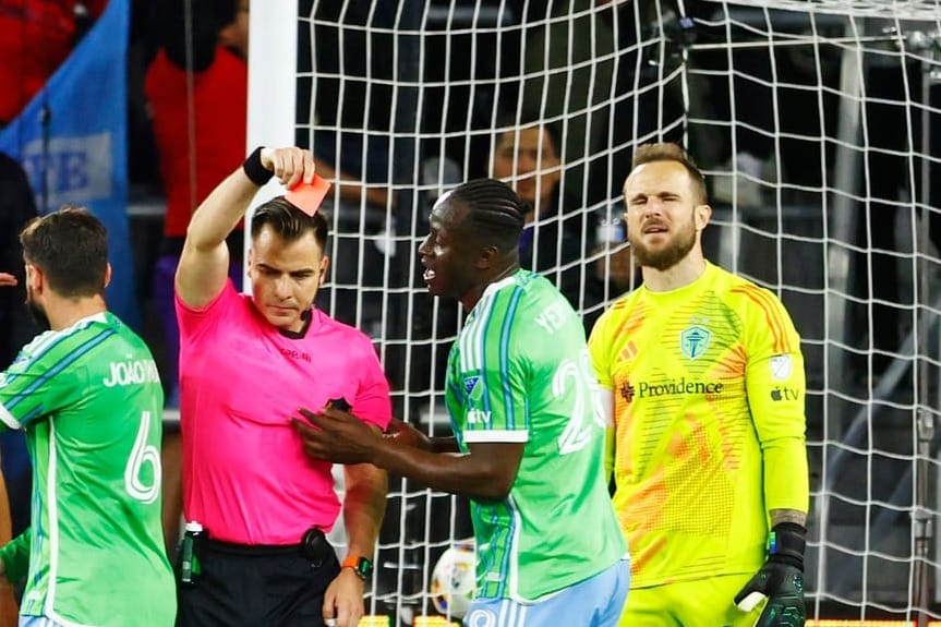 Stefan Frei’s red card rescinded