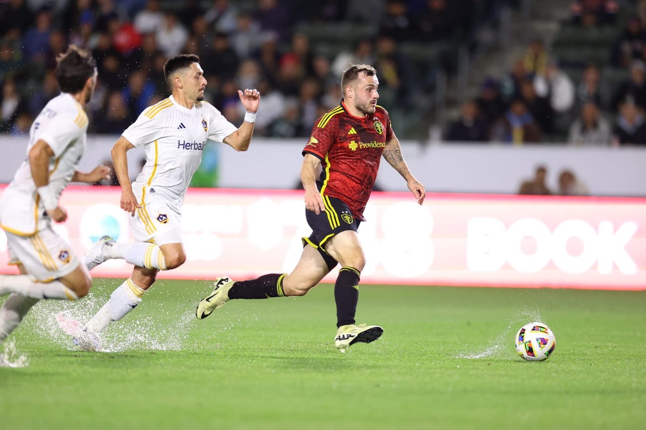 Galaxy vs. Sounders: Highlights, stats and quotes