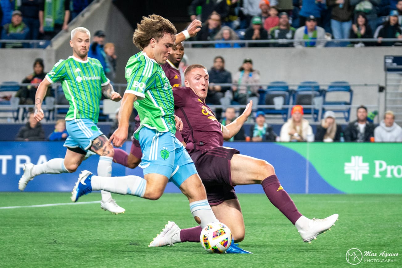 Raining on their own parade: Sounders drop points to Timbers