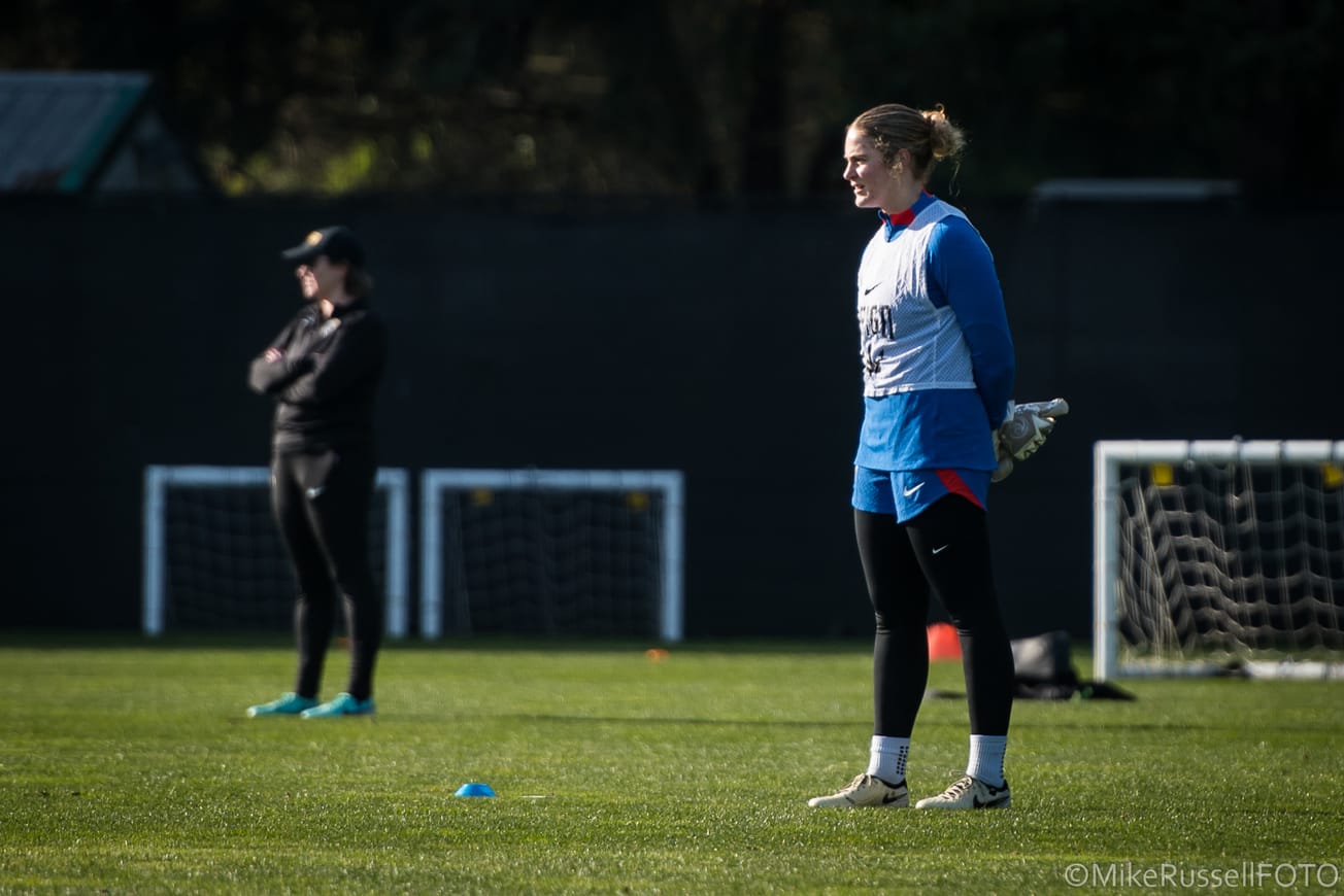Reign sign goalkeeper Maddie Prohaska
