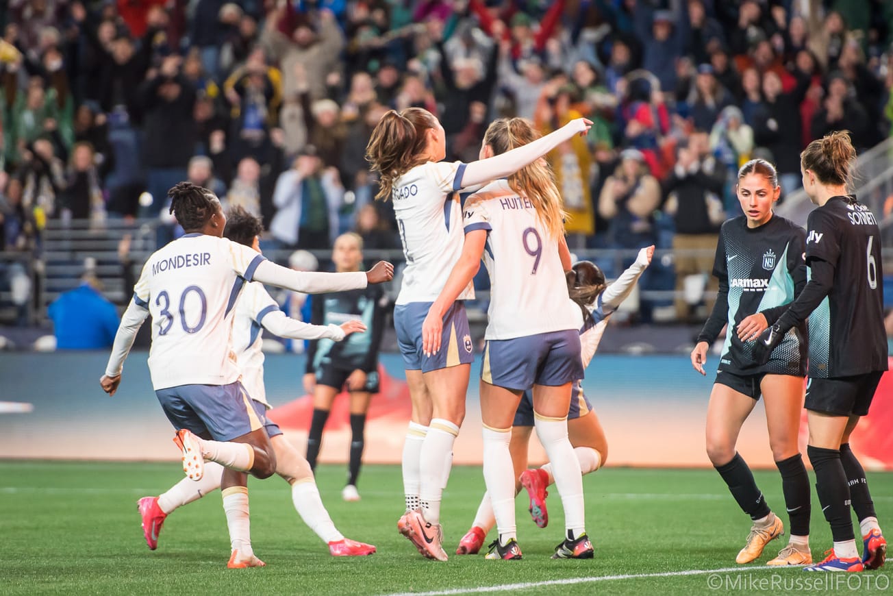 Reign vs Gotham Recap: A tie in the rain