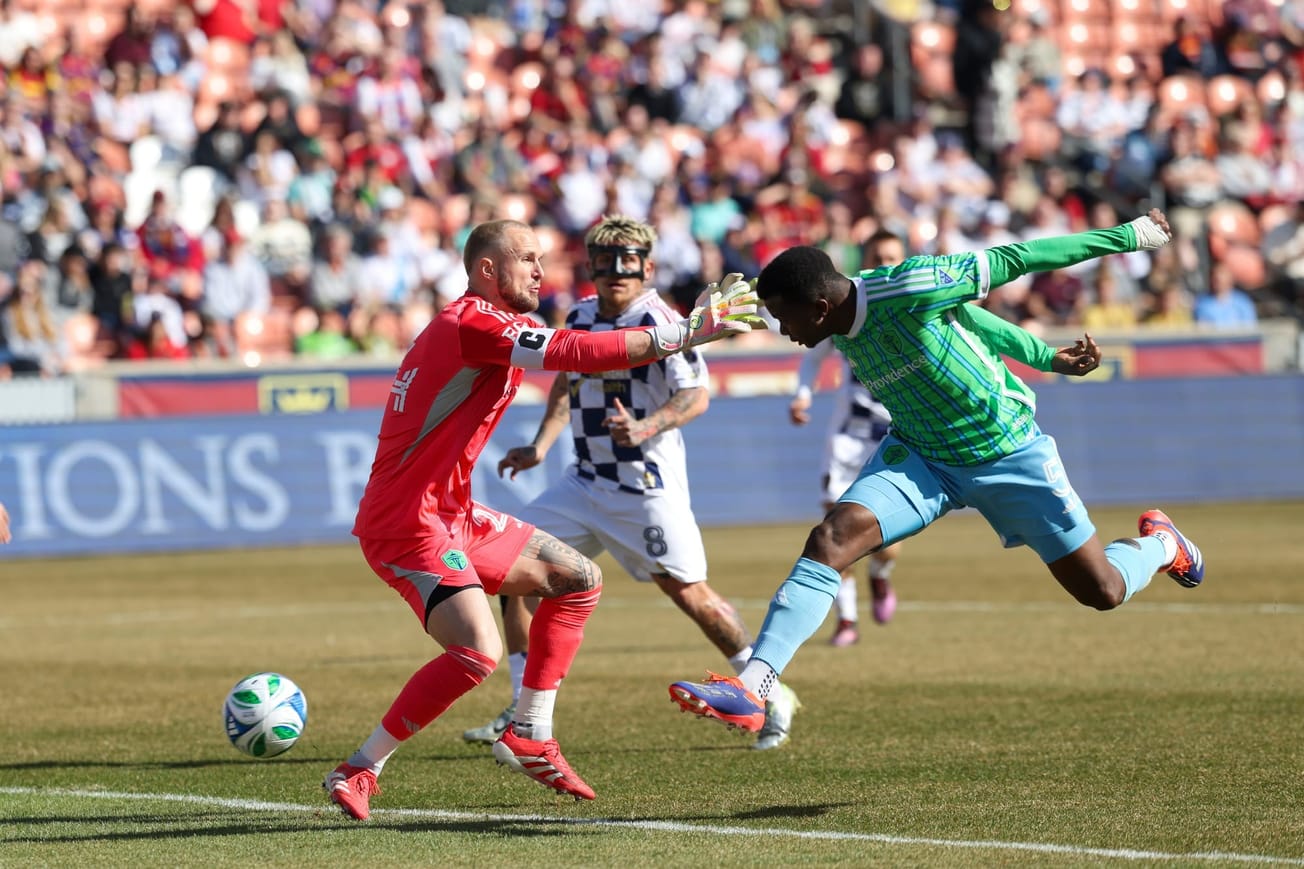 Nouhou scoring an own goal on a close range header.