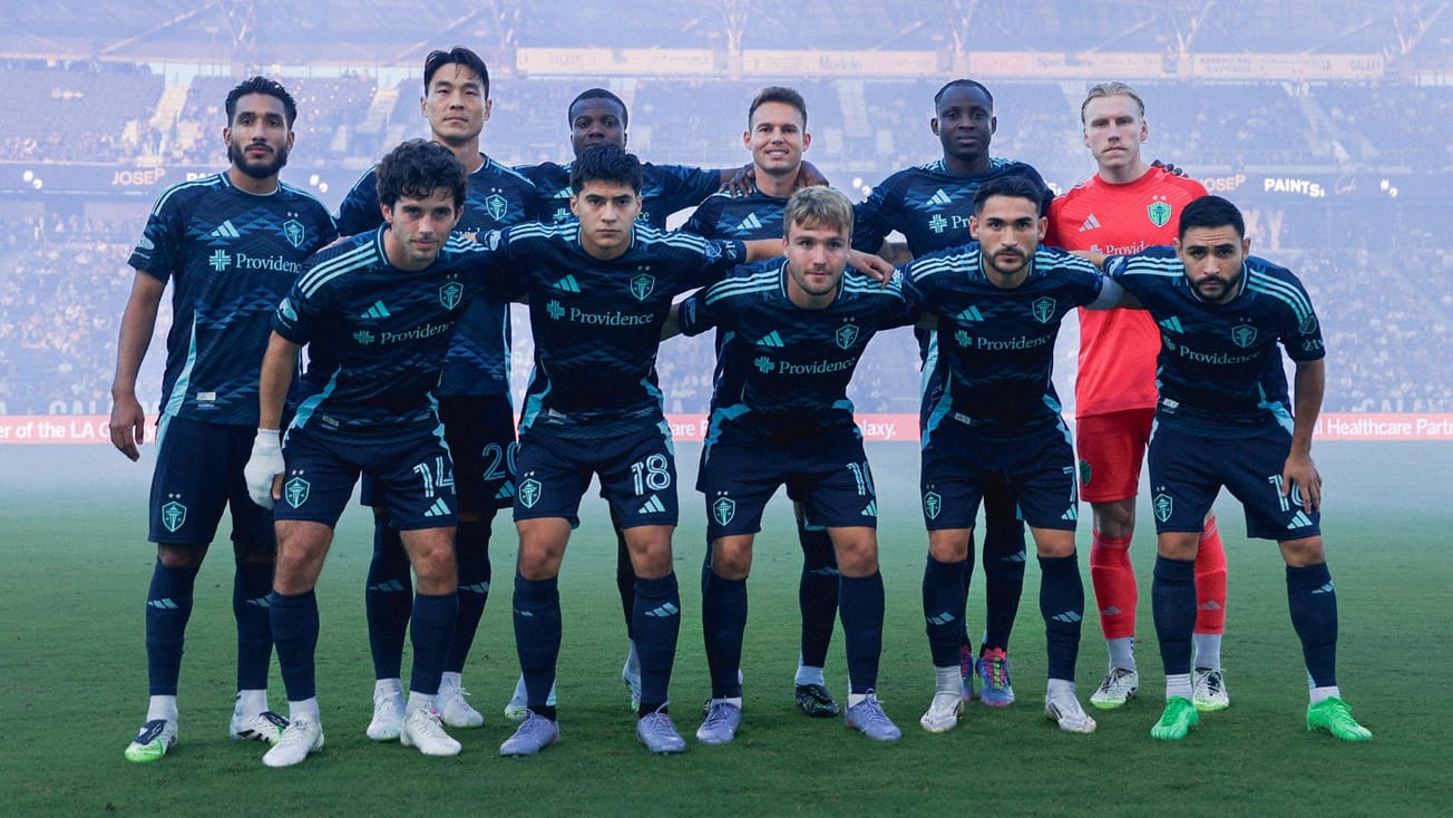 Seattle Sounders at LA Galaxy: community player ratings form